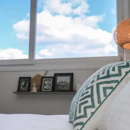 New Deluxe 2 Downtown Thessaloniki-fully Equiped * Szaloniki